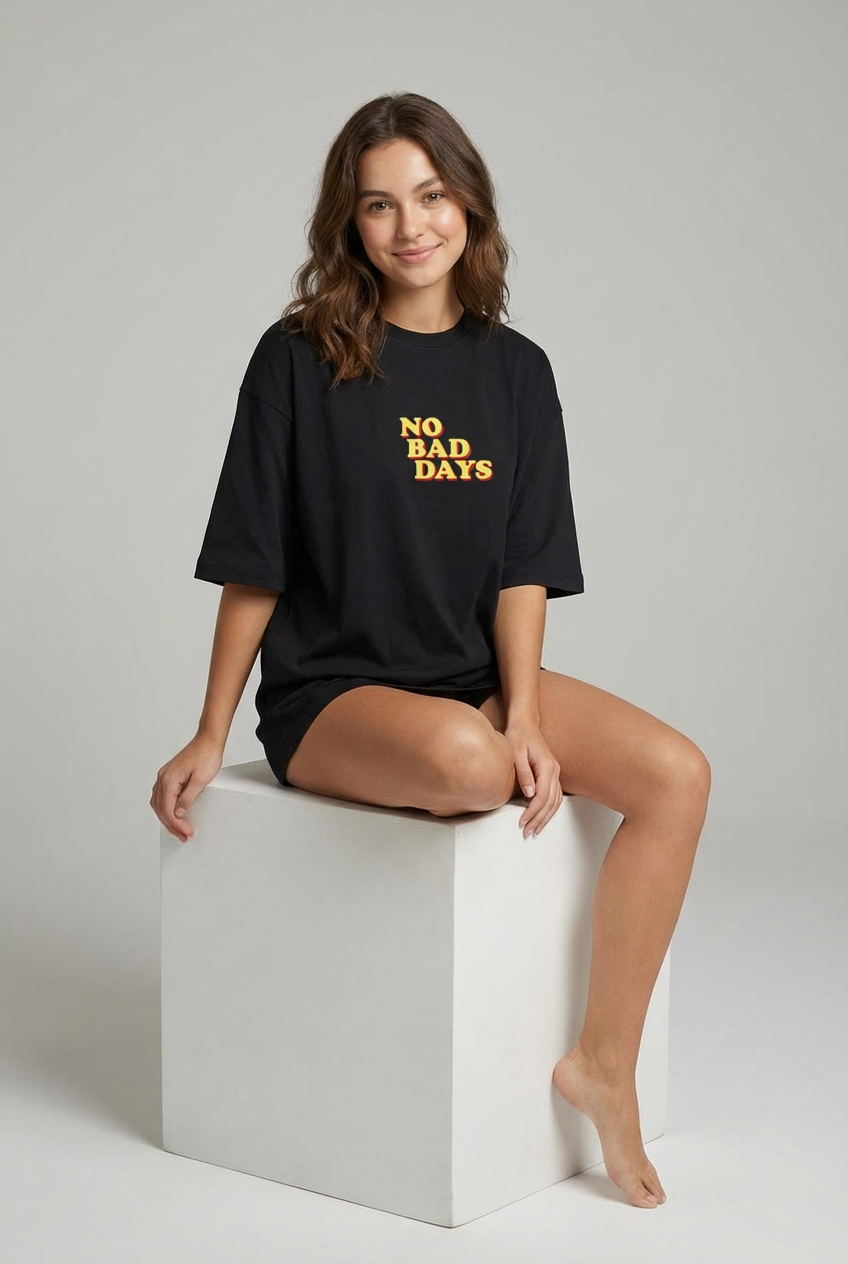 "NO BAD DAYS" Women's Oversized BLACK T-Shirt