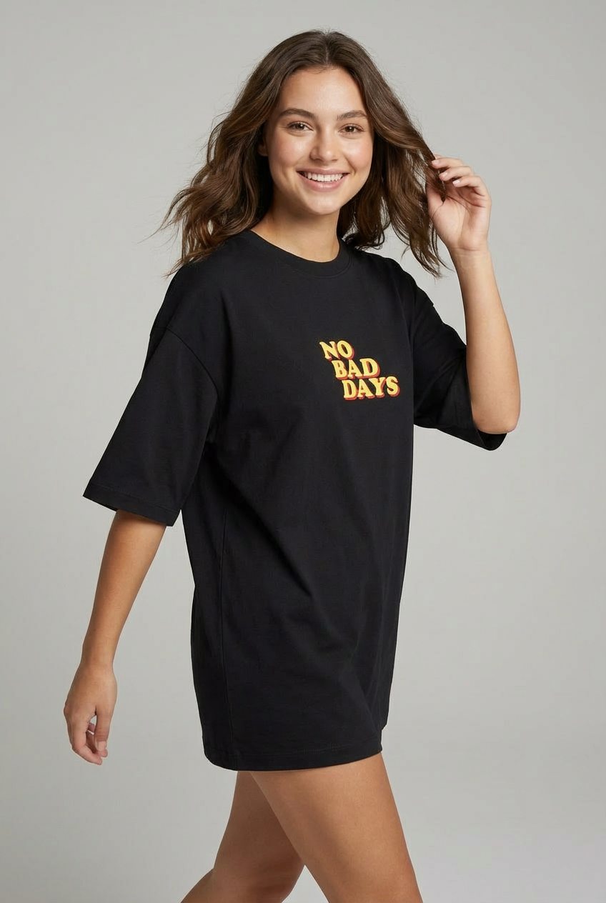 "NO BAD DAYS" Women's Oversized BLACK T-Shirt